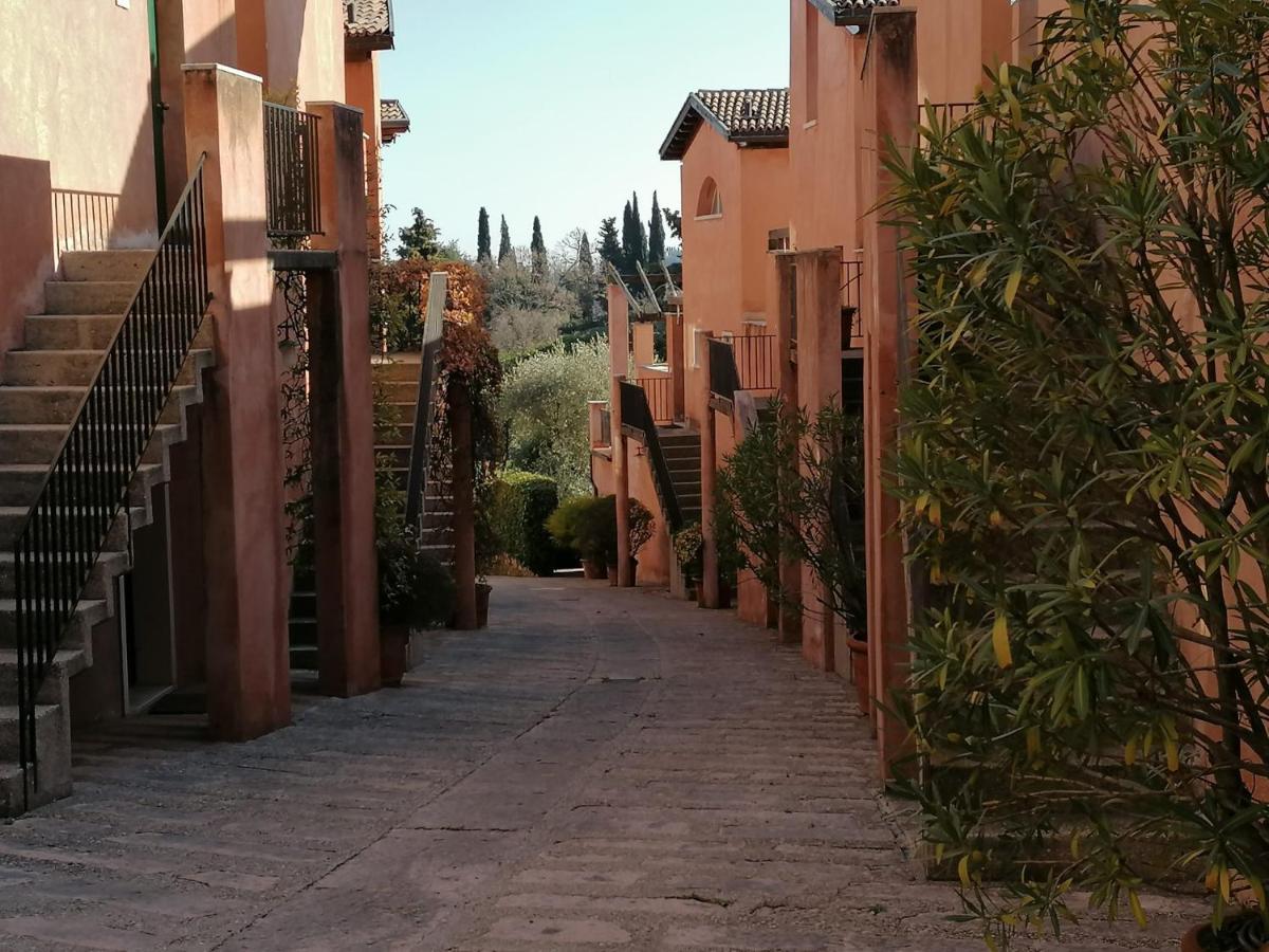 Appartamento In Villa Sul Garda Castion Veronese ภายนอก รูปภาพ