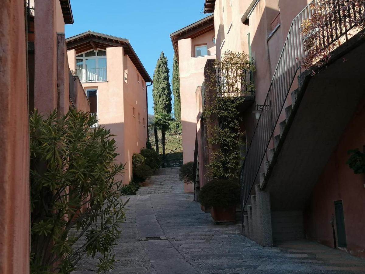 Appartamento In Villa Sul Garda Castion Veronese ภายนอก รูปภาพ